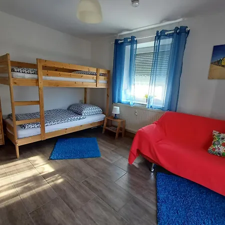 Ferienwohnung-mina Naehe Guenzburg Und Freizeitpark , 1 Burgau