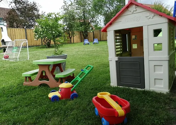 Ferienwohnung-mina Naehe Guenzburg Und Freizeitpark , 1 Burgau